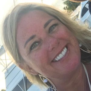 Meet your Posher, Kelli